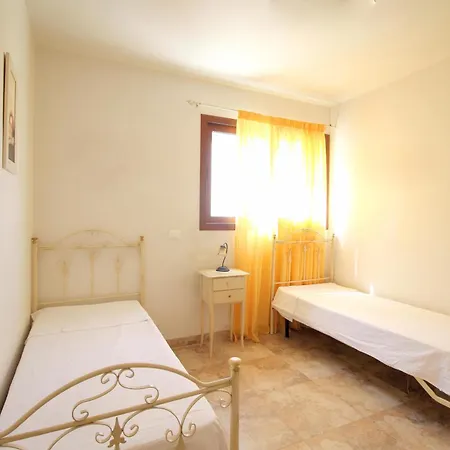 Holiday home Roberta By Renthousesalento *